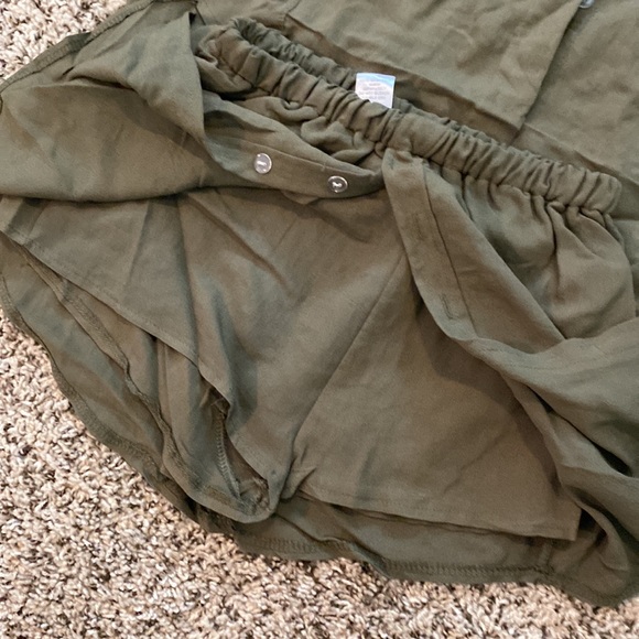 Olive TWO PIECE Shirt dress with hidden shorts set - Picture 3 of 4